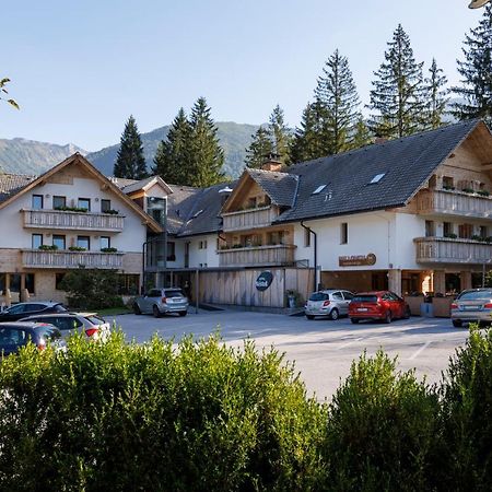 Art Hotel Kristal Бохин Екстериор снимка