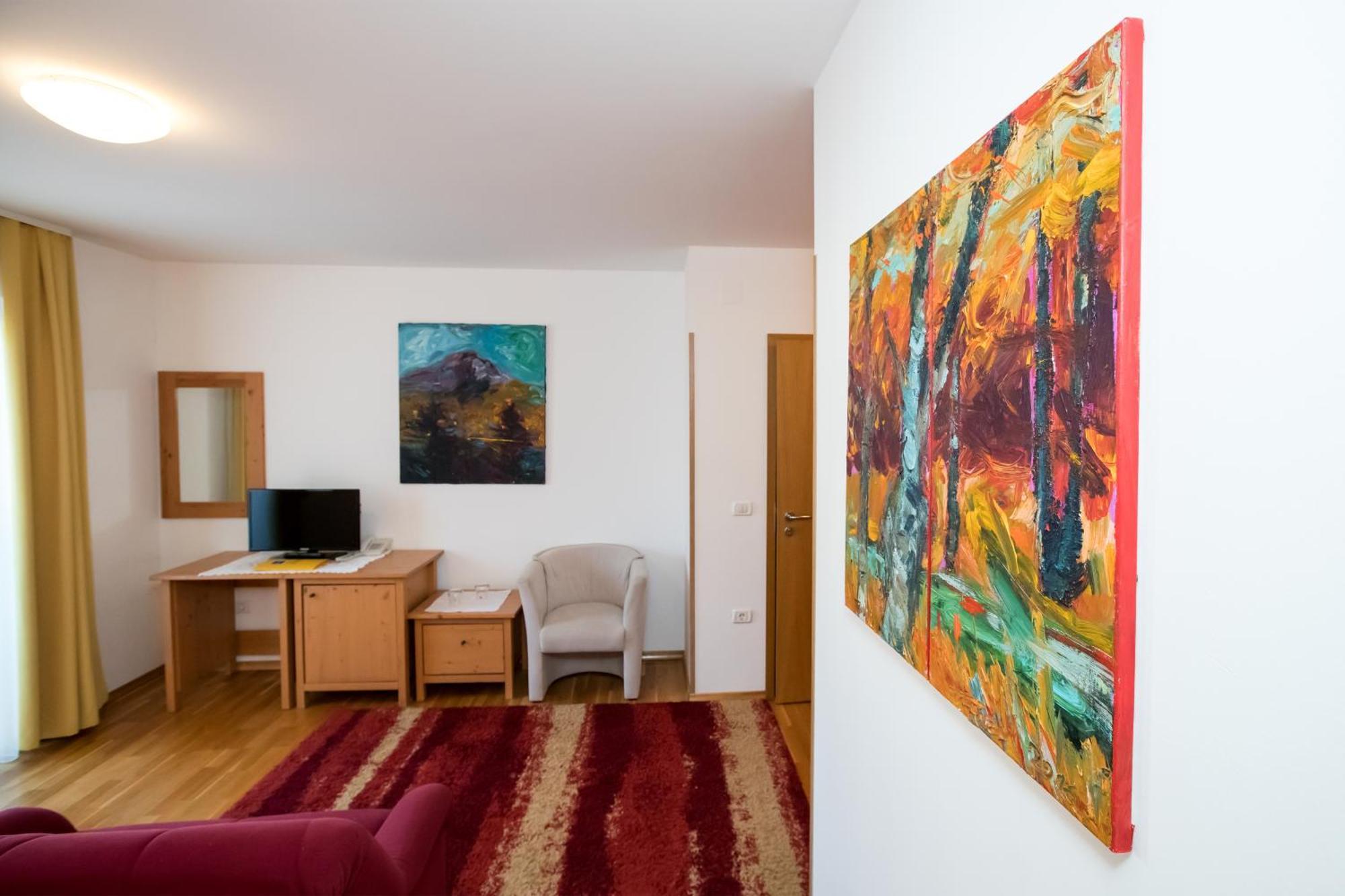 Art Hotel Kristal Бохин Екстериор снимка