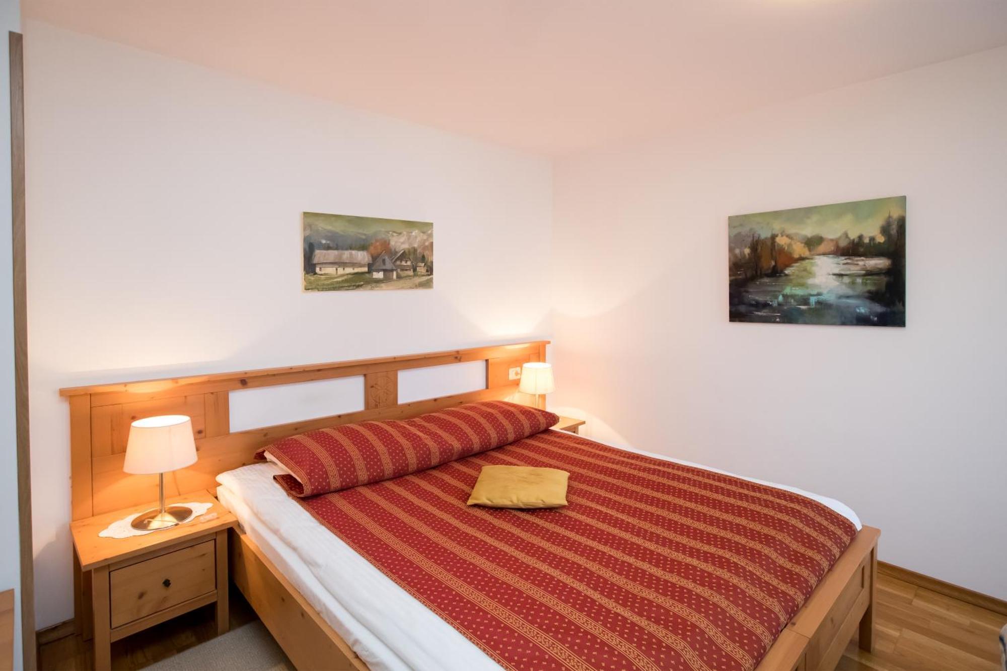 Art Hotel Kristal Бохин Екстериор снимка